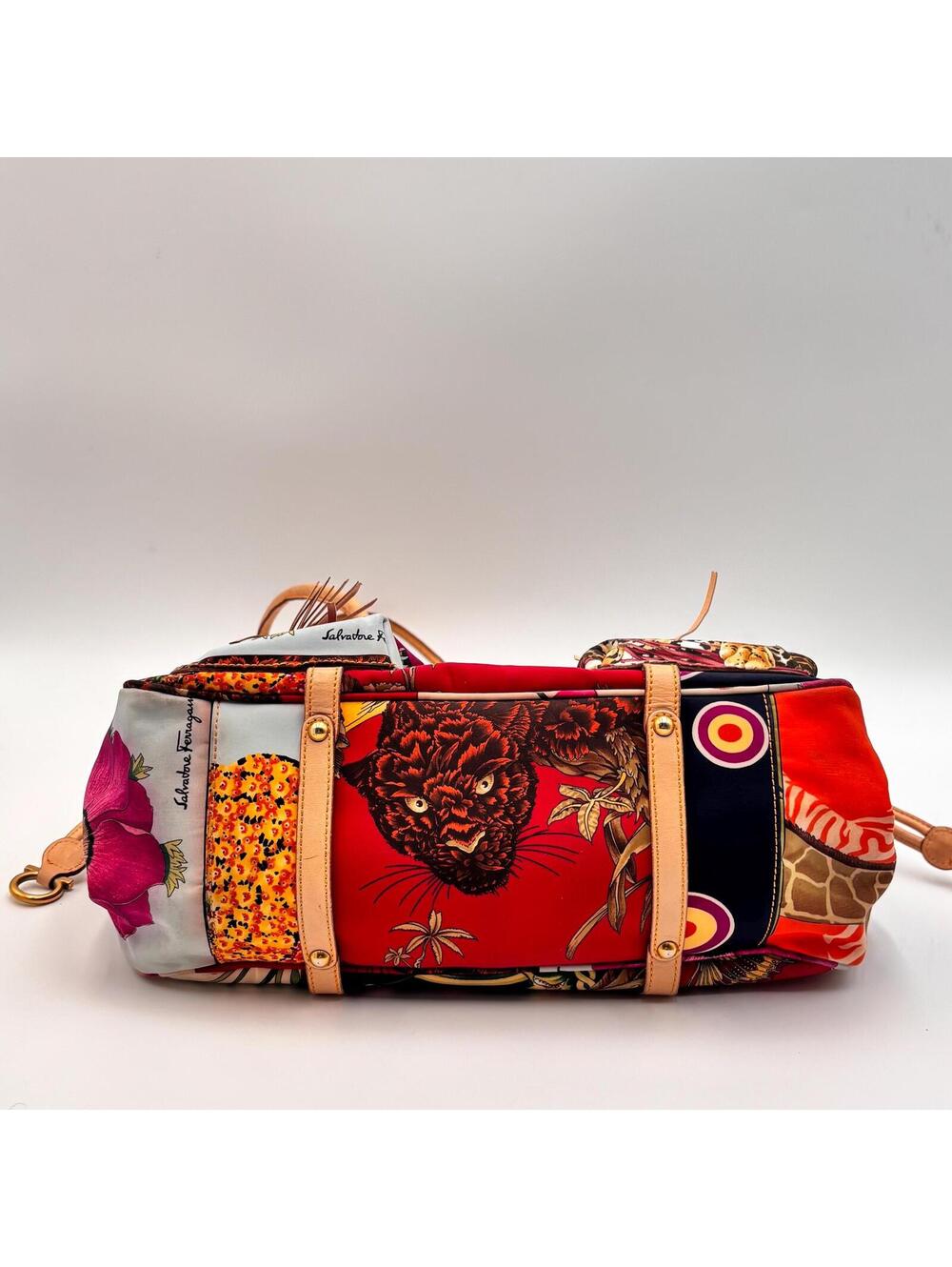Salvatore Ferragamo Floral Print Multi Pocket Tote Bag - Picture 11 of 11
